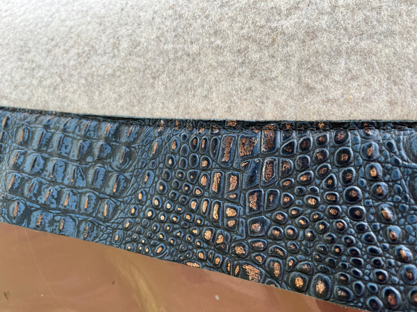 5 Star 30 x 30-  7/8" Natural with Blue Croc
