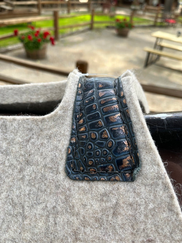 5 Star 30 x 30-  7/8" Natural with Blue Croc